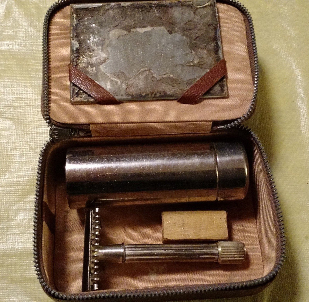 Razors – The Gentle Shave