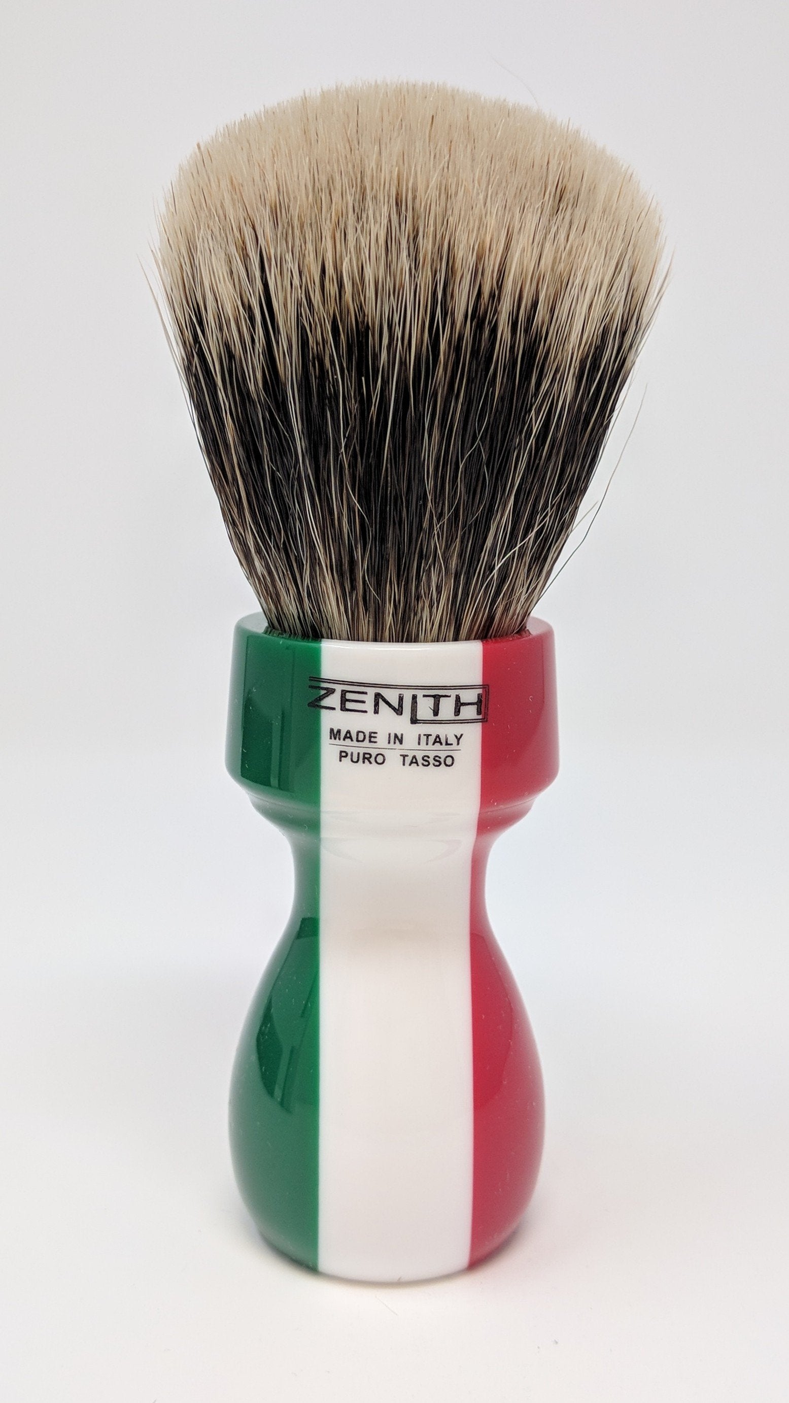 Zenith Tall Scrubby Italian Flag Manchurian Brush. 27.5 x 51 Made
